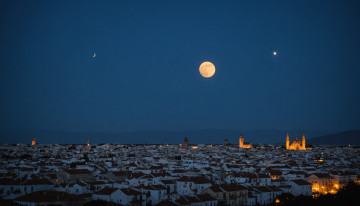 Cuándo teñir telas según la luna para obtener colores duraderos