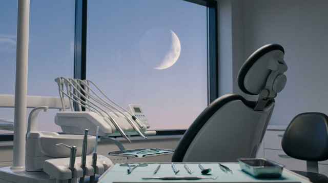 Cómo influyen las fases de la luna en la salud dental y las cirugías bucales