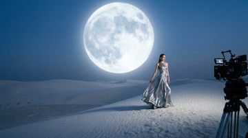 Cómo influyen las fases de la luna en la fotografía de moda y sesiones editoriales en exteriores