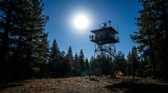 Cómo influyen las fases de la luna en la prevención de incendios forestales